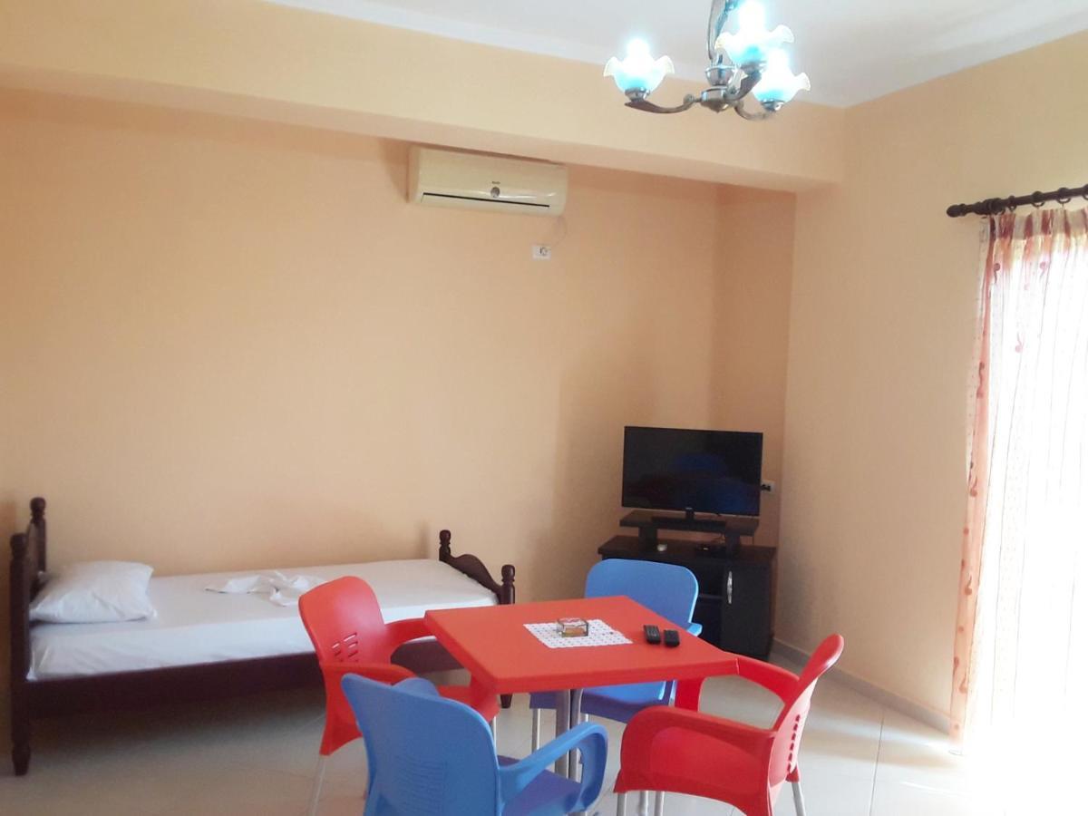 Vila Jakupi Apartment ซารานเดอ ภายนอก รูปภาพ