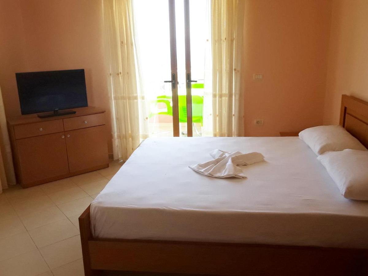 Vila Jakupi Apartment ซารานเดอ ภายนอก รูปภาพ